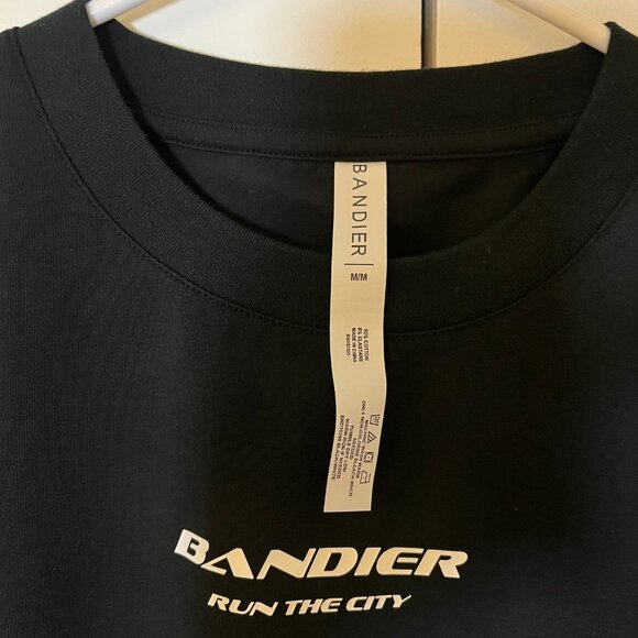 Bandier run the city women's black tshirt size Medium - Picture 3 of 6